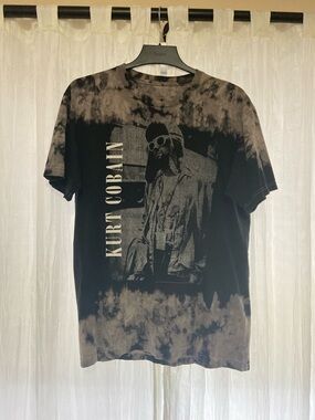 Kurt Cobain Graphic Tie-Dye Short Sleeve Tee - Black & Gray